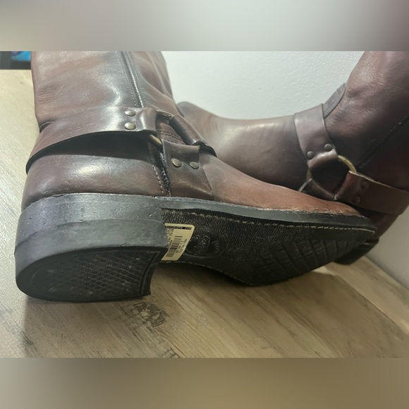 FRYE Harness 12R Men's Boots Size 10 D Dark Brown Distressed Leather New - Picture 9 of 11